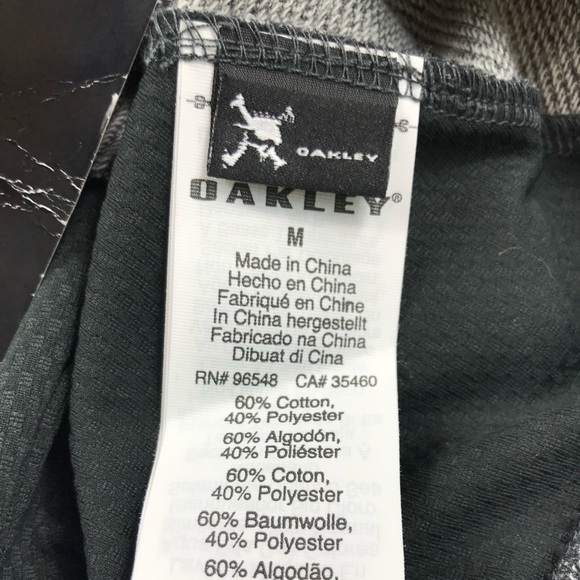 Oakley Women’s Exhale Workout Pullover - Picture 9 of 11